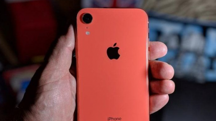 iPhone XR เป็น iPhone เพียงรุ่นเดียวที่สร้างยอดขายได้มากที่สุดเหนือแบรนด์จีน